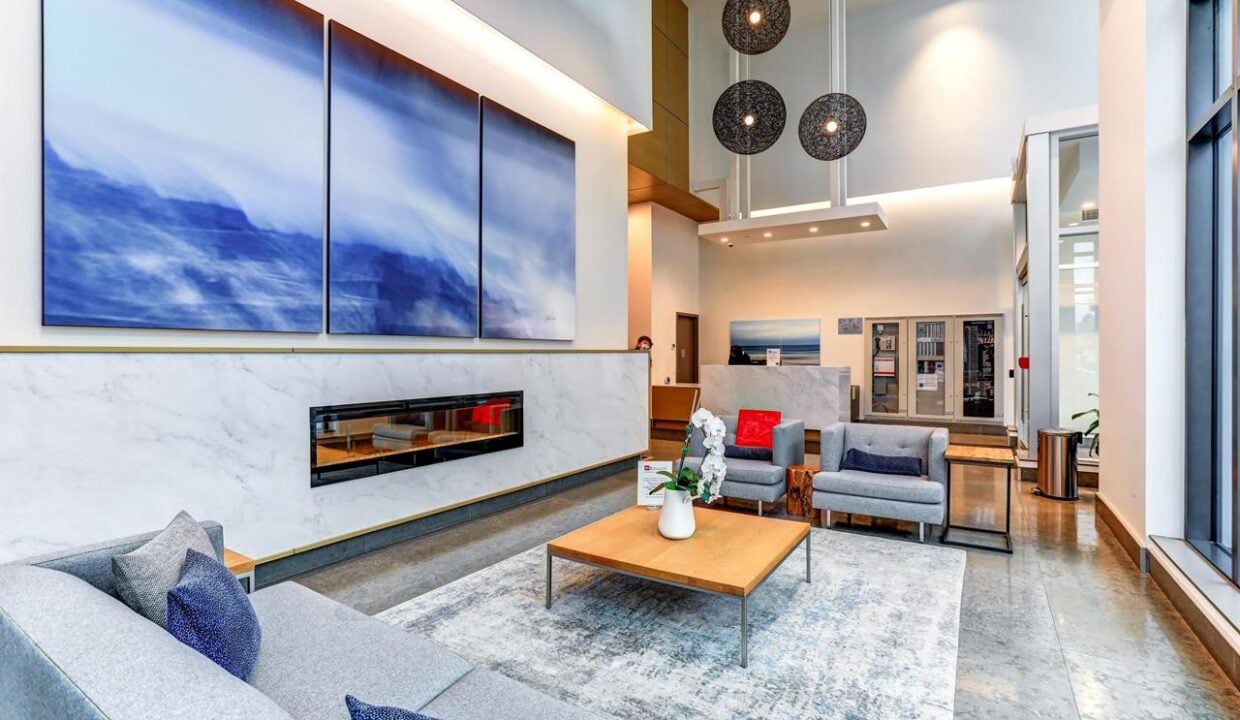 6098 Station St Burnaby lobby2