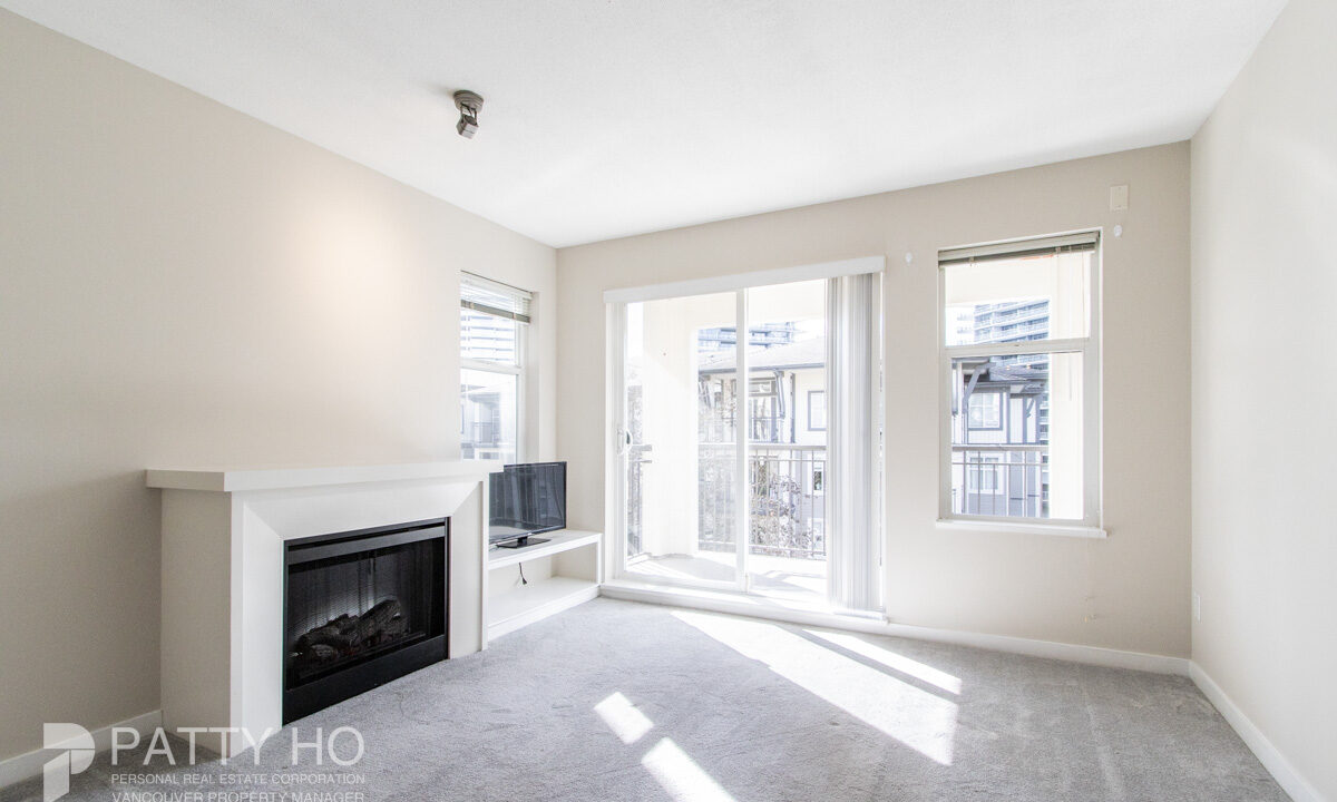 BrentwoodGateWest209-1