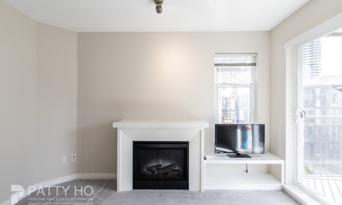 BrentwoodGateWest209-2