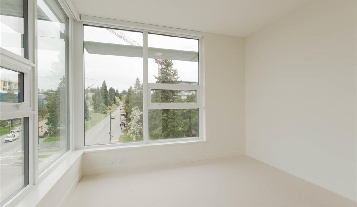 Cambie Star 502 - 2ndbedroom002