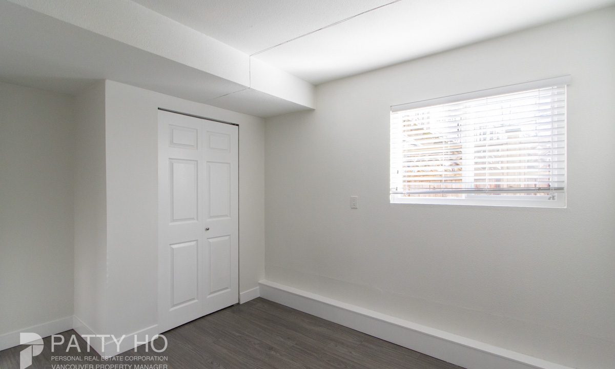 2922E28thHouse-12