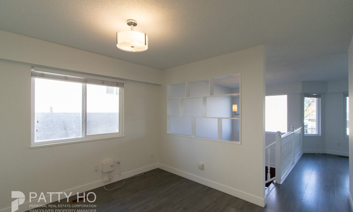 2922E28thHouse-17