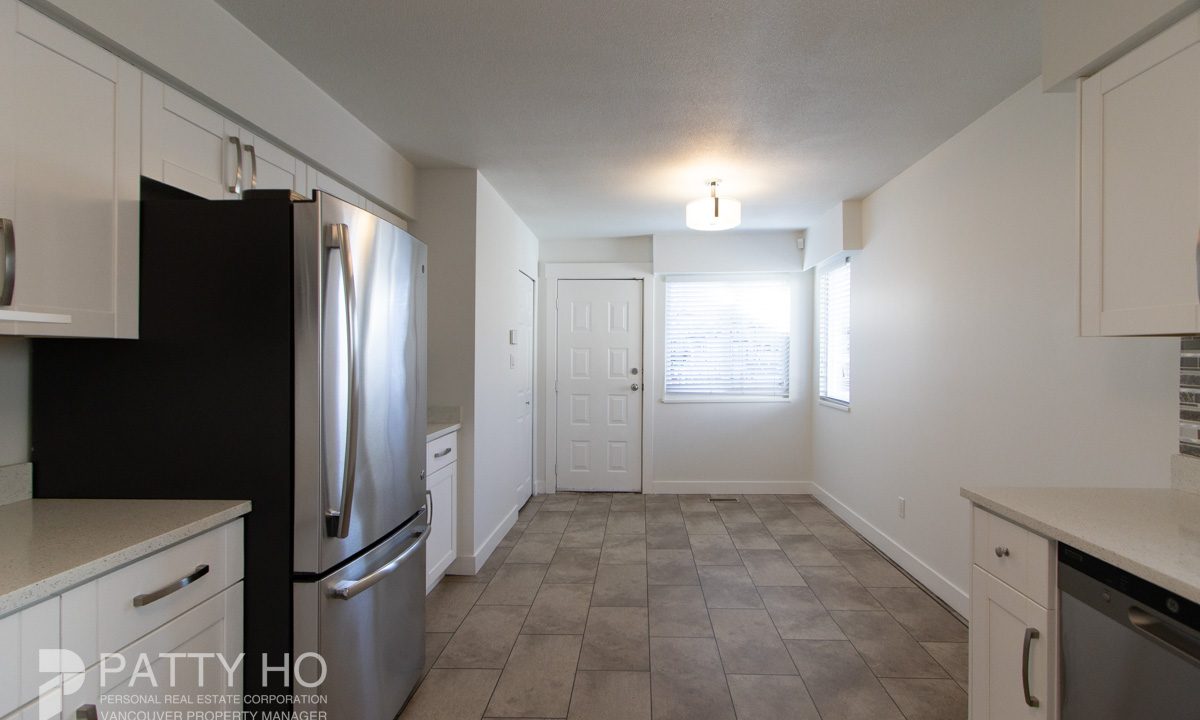 2922E28thHouse-18