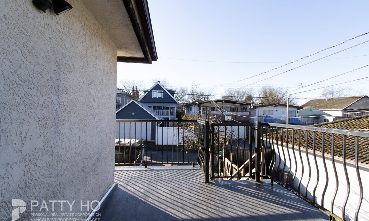 2922E28thHouse-20