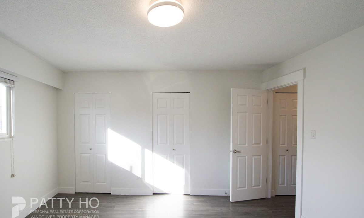 2922E28thHouse-24