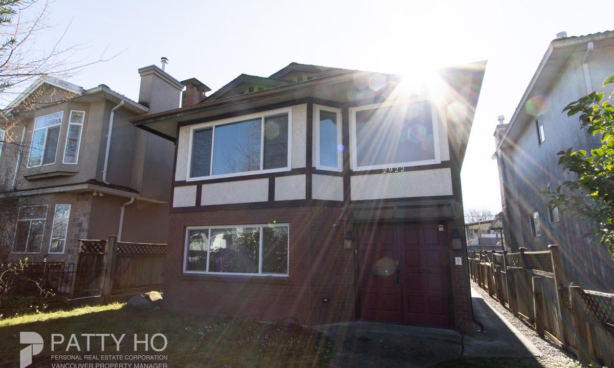 2922E28thHouse-26