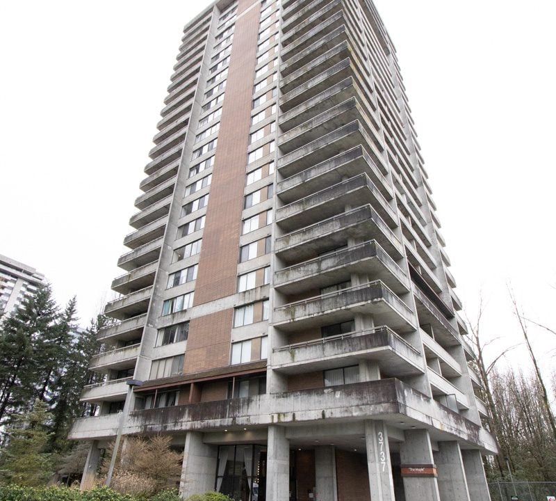 Timberlea304-Building-3