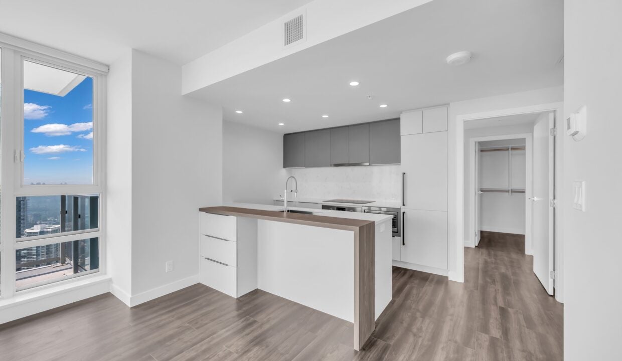 4801 - 567 Emerson St_17